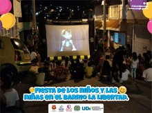 Fiesta de los niños y las niñas en el Barrio la Libertad