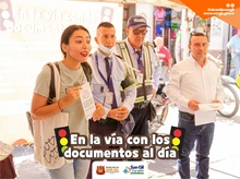 En la vía con los documentos al día