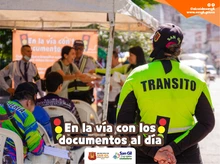 En la vía con los documentos al día