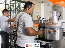 Entrega de menajes, estufas y otros elementos para restaurantes escolares