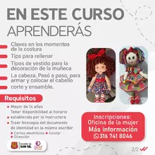 Mujer emprende curso de elaboración de muñecas de trapo