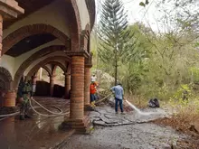 Campaña de limpieza y recuperación de espacios públicos en el Parque Ragonessi de San Gil