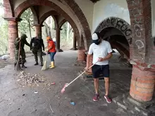 Campaña de limpieza y recuperación de espacios públicos en el Parque Ragonessi de San Gil