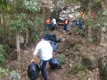 Campaña de aseo y limpieza de residuos sólidos por la ribera del río Fonce