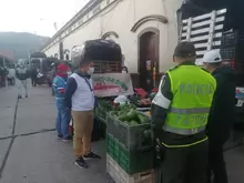 Campaña especial en el Sector del Mercado, promoviendo al No trabajo infantil