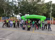 Actividad de recreación y deporte hacia los niños y jóvenes con sus padres