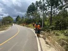 Mantenimiento a la vía que conduce al Aeropuerto Los Pozos de San Gil