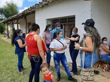 Participación de las fiestas tradicionales y patronales de San Isidro en la Vereda la Laja