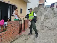 Jornada puerta a puerta charla educativa de libertad de género