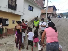 Jornada puerta a puerta charla educativa de libertad de género