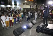 Con gala musical se festejó la noche del 7 de diciembre como apertura a la Navidad