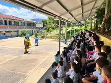 Se realiza visita al Colegio San José de Guanentá Sede D, con el programa Cuida Mundos
