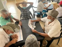 Aprendiendo a reducir la carga emocional en los mayores