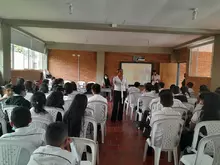 Charlas preventivas sobre convivencia escolar, manejo de emociones, liderazgo y SRPA