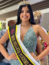 Felicitaciones a la señorita Eva Botia Carranza