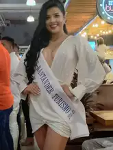 Felicitaciones a la señorita Eva Botia Carranza