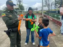 Se realizó visita al sector Rural en la Escuela La Laja, llevando recreación a los niños y promoviendo la Unión Familiar