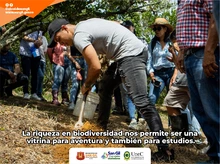 Visita universitaria para conocer la producción agroindustrial de la región