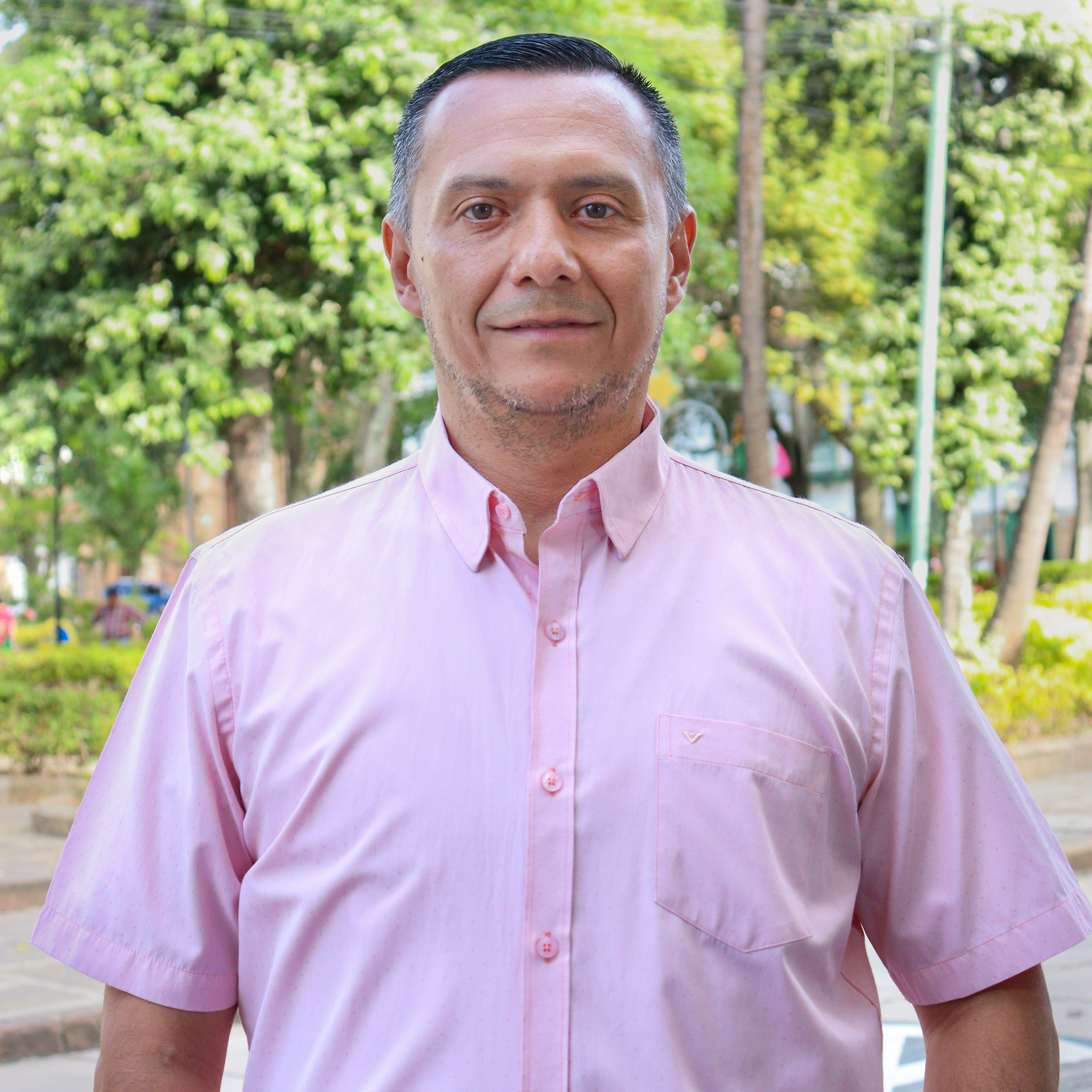 VÍCTOR ENRIQUE CHAPARRO MARTÍNEZ - SUBSECRETARIO DE SALUD